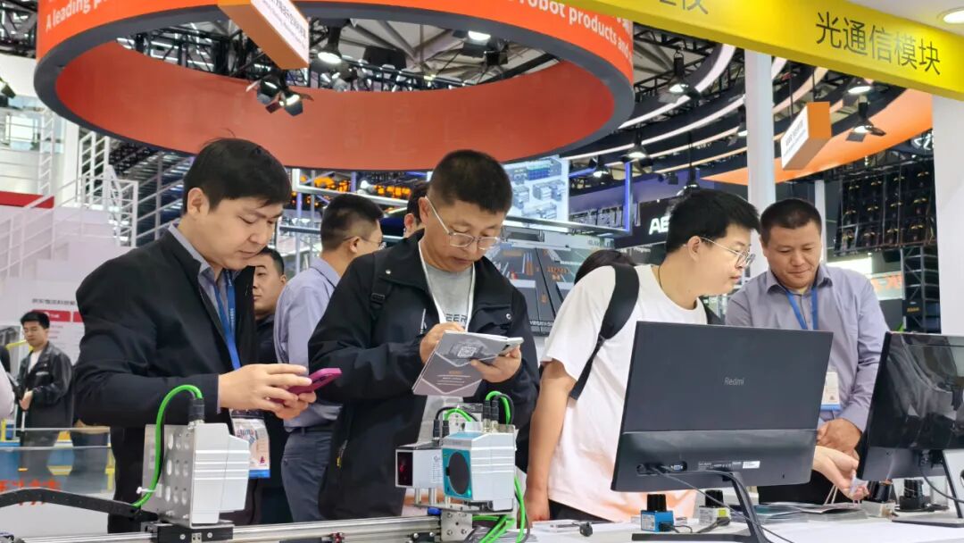星秒科技参展亮相2025 CeMAT ASIA亚洲国际物流技术与运输系统展览会(图13)